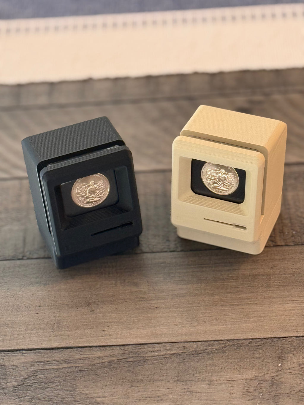 Limited Steve Jobs American Innovator 2026 California Coin Display (Tan)